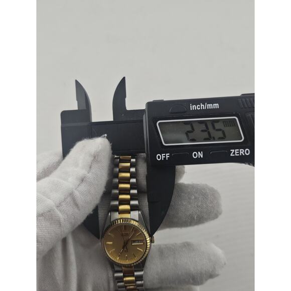 Seiko S3 3Y03-0160 Ladies Presidential Style Fluted Bezel Quartz New Battery - Picture 9 of 12